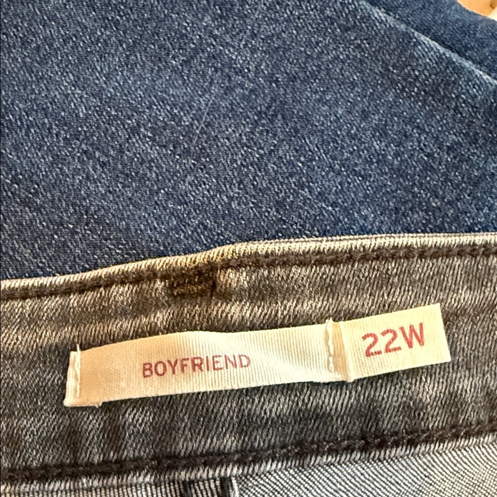 Levi's Men's Relaxed Fit Gray Jeans - Picture 2 of 2
